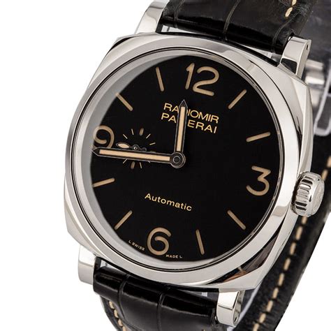 Panerai Radiomir 1940 Ref PAM 572 .